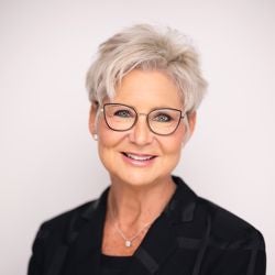 Angela Rudling AREINZ