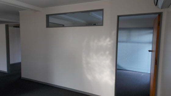 1051837_3.jpg
