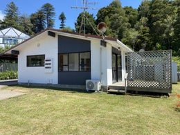 1054739_1.jpg