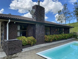 1055041_1.jpg