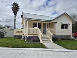 1255640_1.jpg