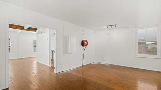 1270217_3.jpg