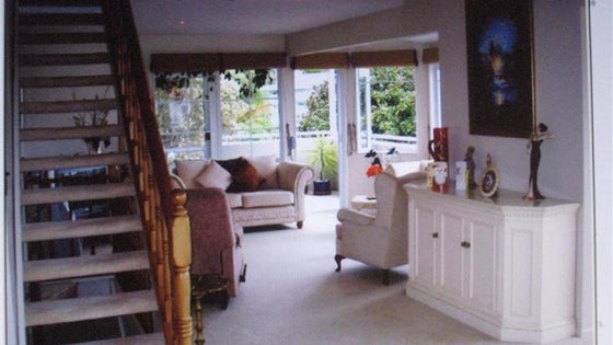1450199_3.jpg