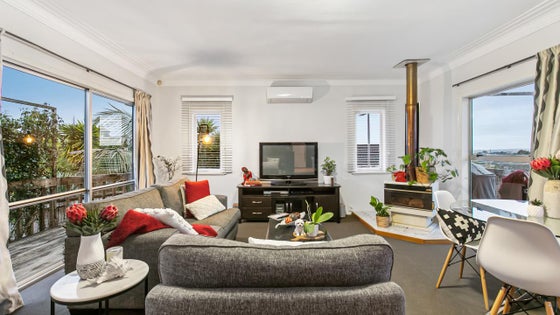 1451239_3.jpg
