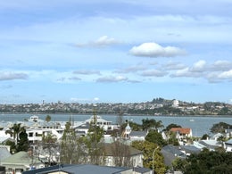 1470764_1.jpg