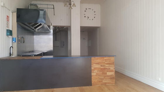 1502829_2.jpg