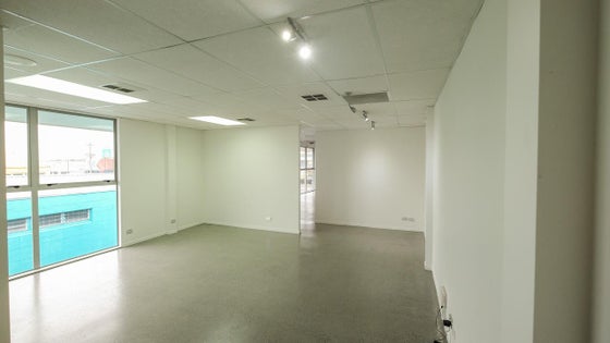 1503679_3.jpg