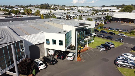 1504120_3.jpg