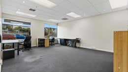 1504752_1.jpg