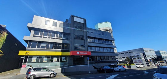 1504876_2.jpg