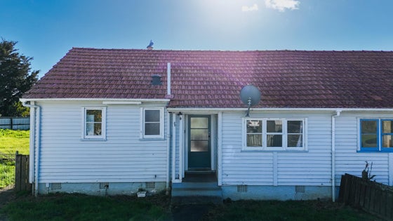 1658933_2.jpg
