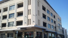 1681037_1.jpg