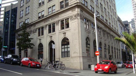 1687557_2.jpg