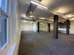 1690649_1.jpg