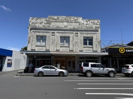 16910386_1.jpg