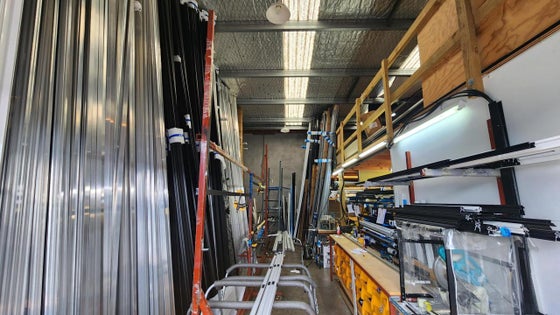 1695125_2.jpg