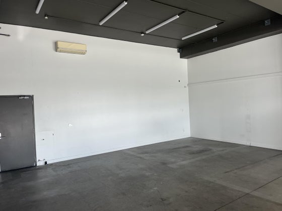 1696805_3.jpg