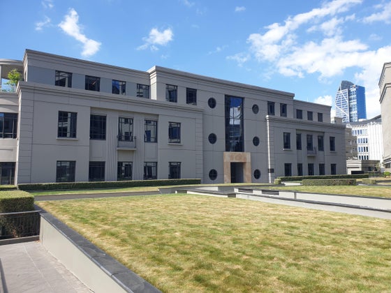 1696973_2.jpg