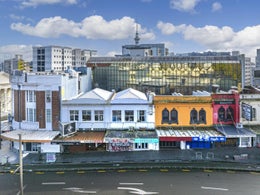 1697749_1.jpg