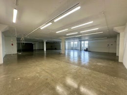 1699061_1.jpg