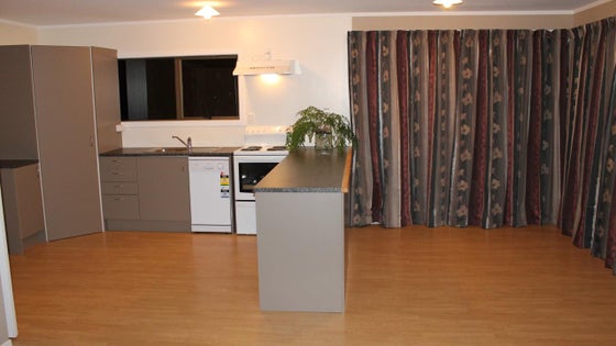 1700028_3.jpg