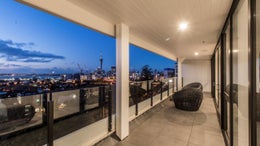 1751015_1.jpg