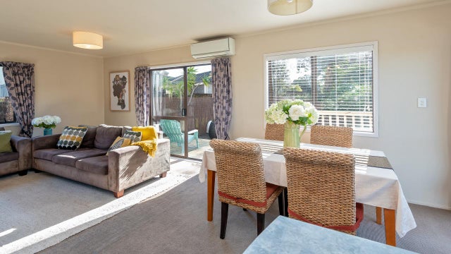 Residential Asking Price NZ$769,000: 2/8 Beldon Place, Pakuranga ...