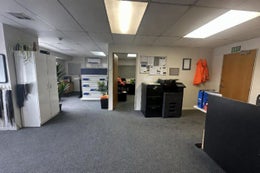 1780099_1.jpg