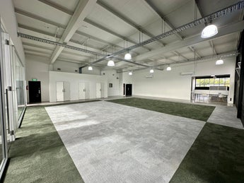 1780945_1.jpg