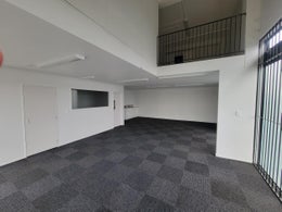 1780963_1.jpg