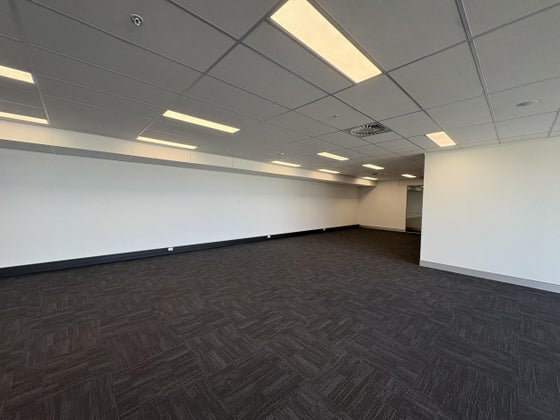 1780982_3.jpg