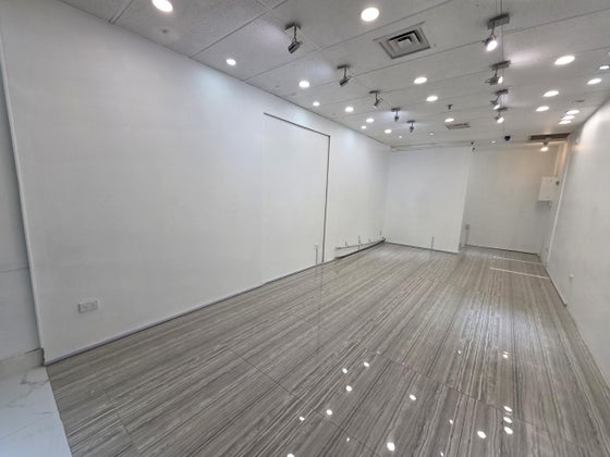 1781045_3.jpg