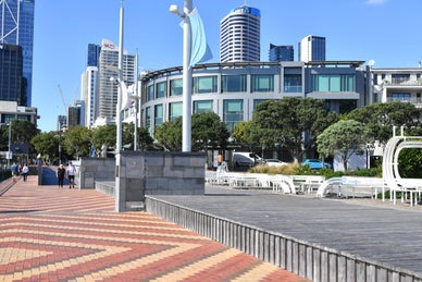 1781126_1.jpg
