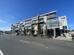 1781137_1.jpg