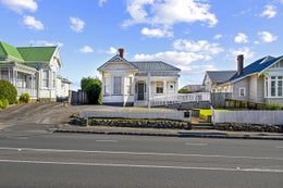 1781358_1.jpg
