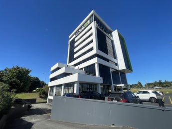1781480_1.jpg