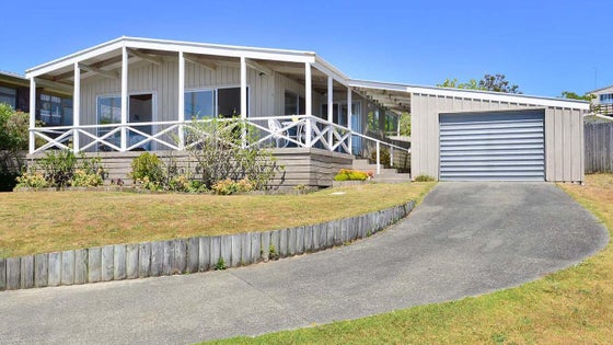 Residential null NZ$750,000: 6 Edith Place, Omaha, Rodney | Bayleys