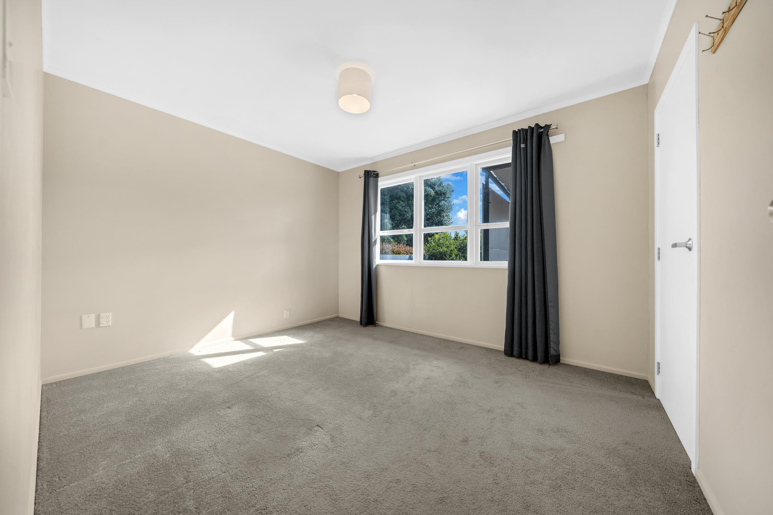 Photo 10 of 9 Andrew Road, Howick, Auckland