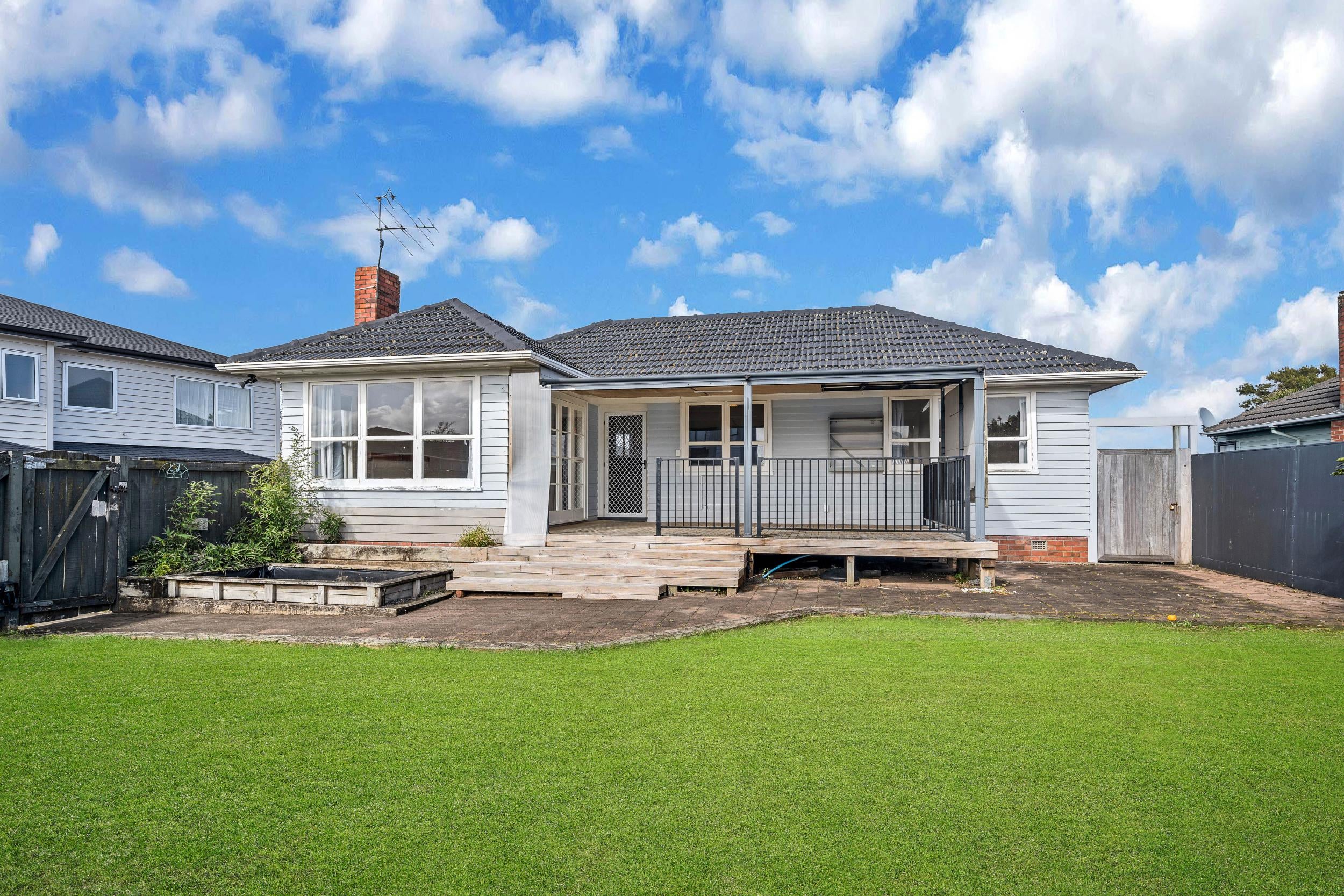 Photo 2 of 9 Andrew Road, Howick, Auckland