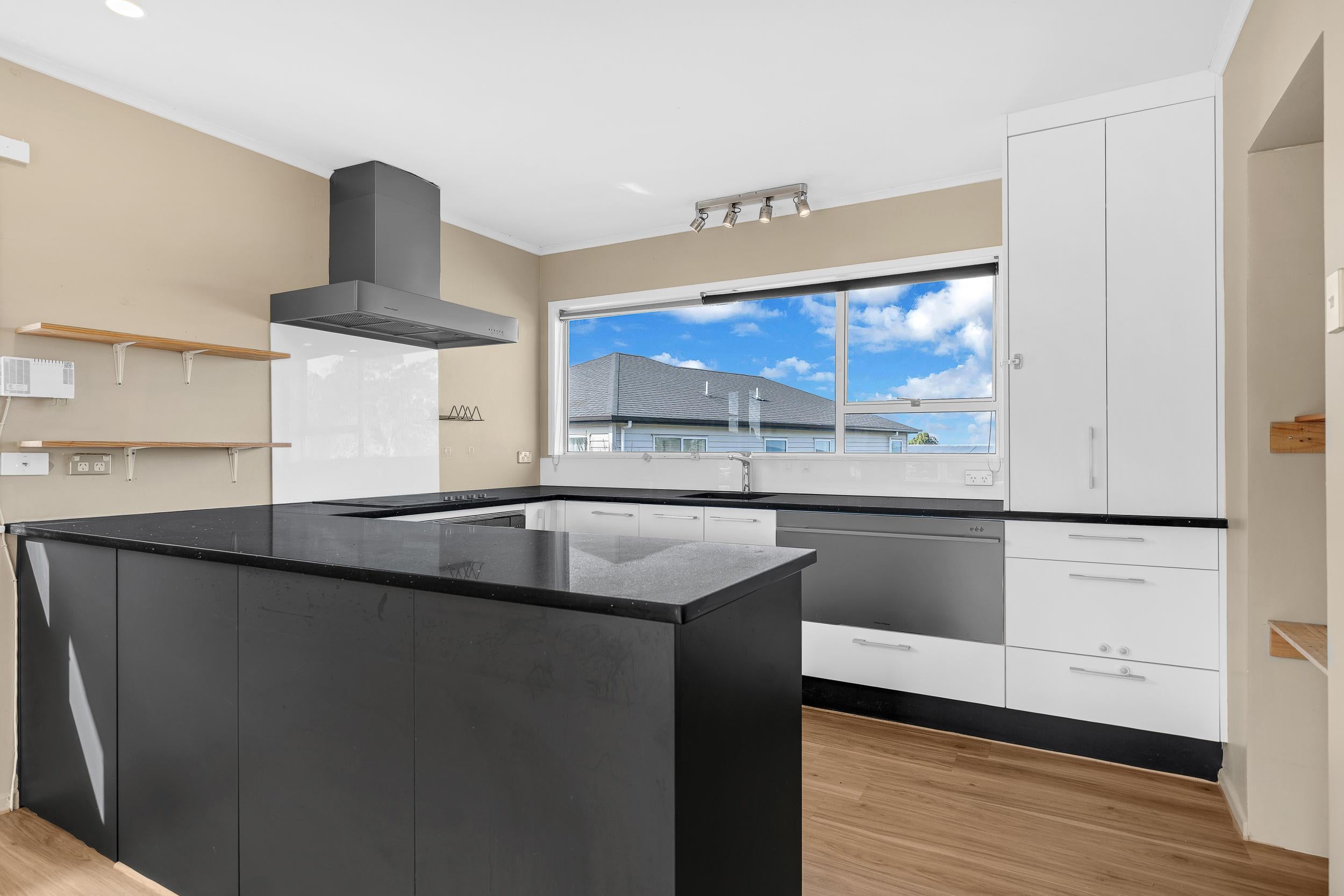 Photo 8 of 9 Andrew Road, Howick, Auckland