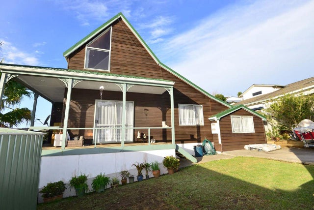 Residential Auction: 1 Kestrel Heights, Arkles Bay, Rodney | Bayleys