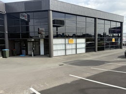 1905430_1.jpg