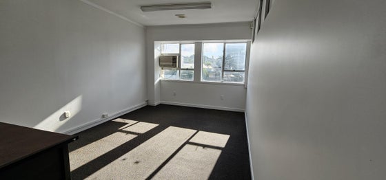 1905859_3.jpg