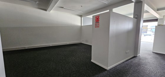 1905913_3.jpg