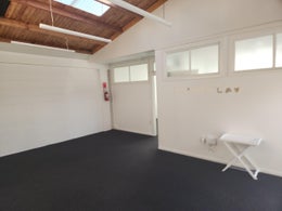 1905930_1.jpg
