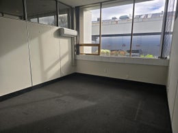 1906105_1.jpg