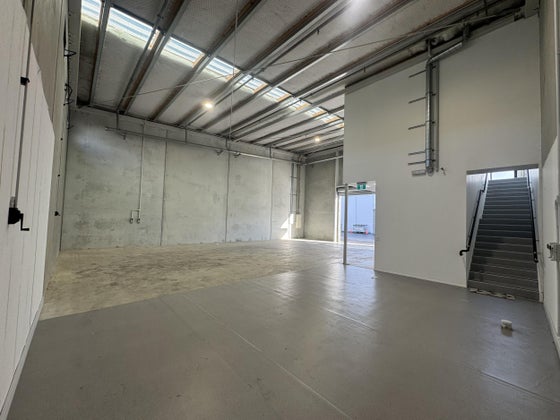 1906107_2.jpg