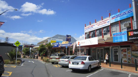 1950046_2.jpg