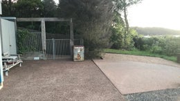 2151460_1.jpg