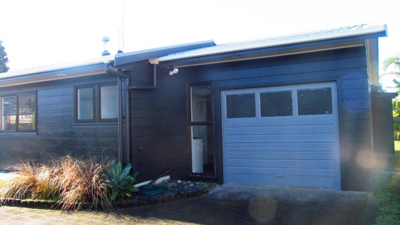 2200332_2.jpg